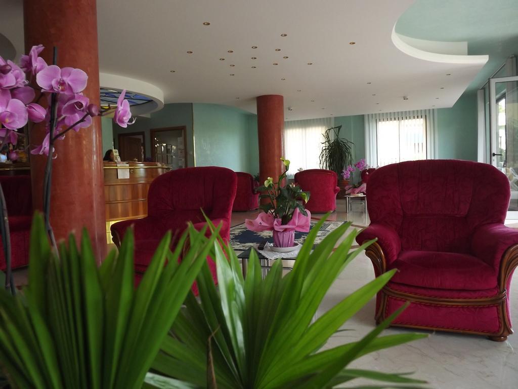 Hotel Cristina Chianciano Terme Exterior foto