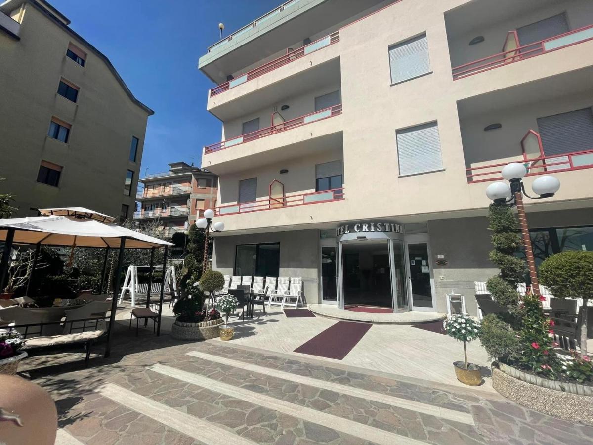 Hotel Cristina Chianciano Terme Exterior foto