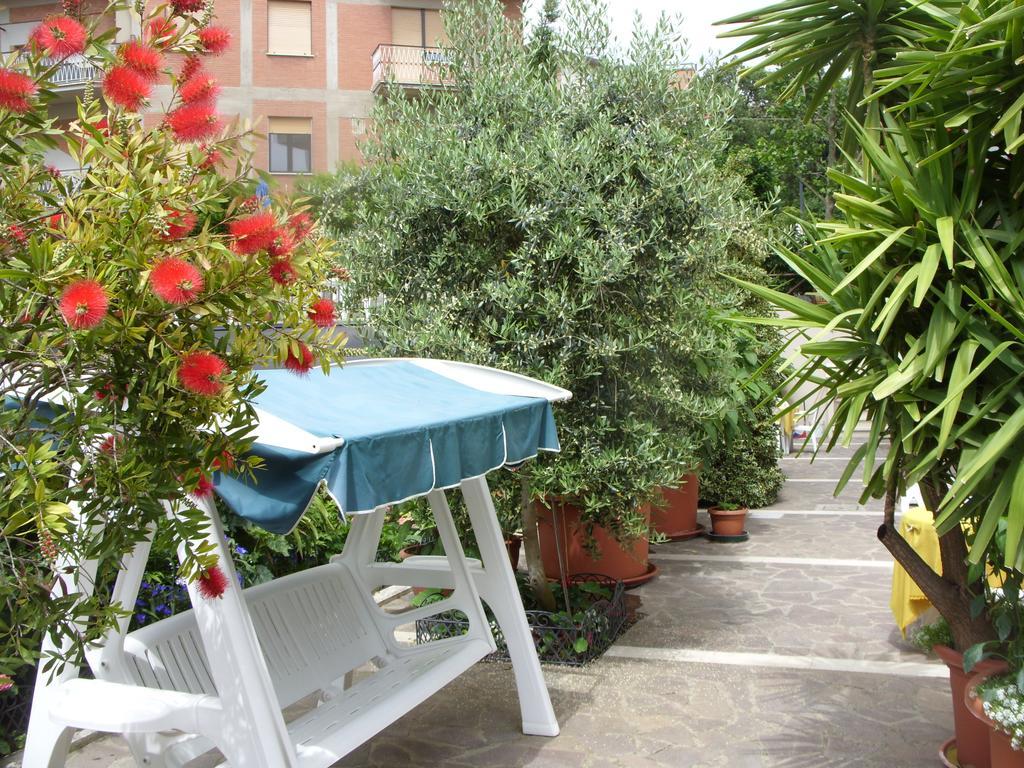 Hotel Cristina Chianciano Terme Exterior foto